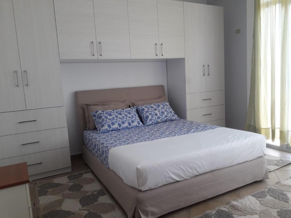 Center-Sea View Apartament,Sarandë Exteriér fotografie