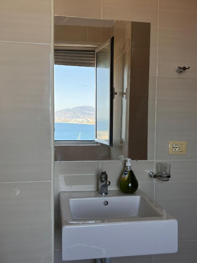 Center-Sea View Apartament,Sarandë Exteriér fotografie