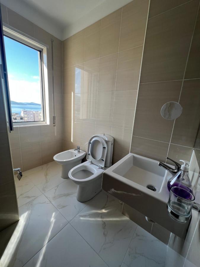 Center-Sea View Apartament,Sarandë Exteriér fotografie